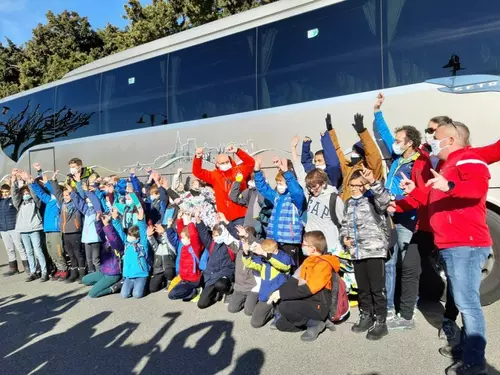 Départ des enfants du Centre de Loisirs à Serre-Chevalier