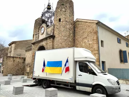 Présentation de la grande collecte organisée par la Ville de Camaret en faveur des réfugiés Ukrainiens, ce mercredi 9 mars à 17h00