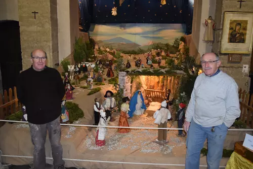 Venez contempler la crèche de Noël de l'église Saint Andéol