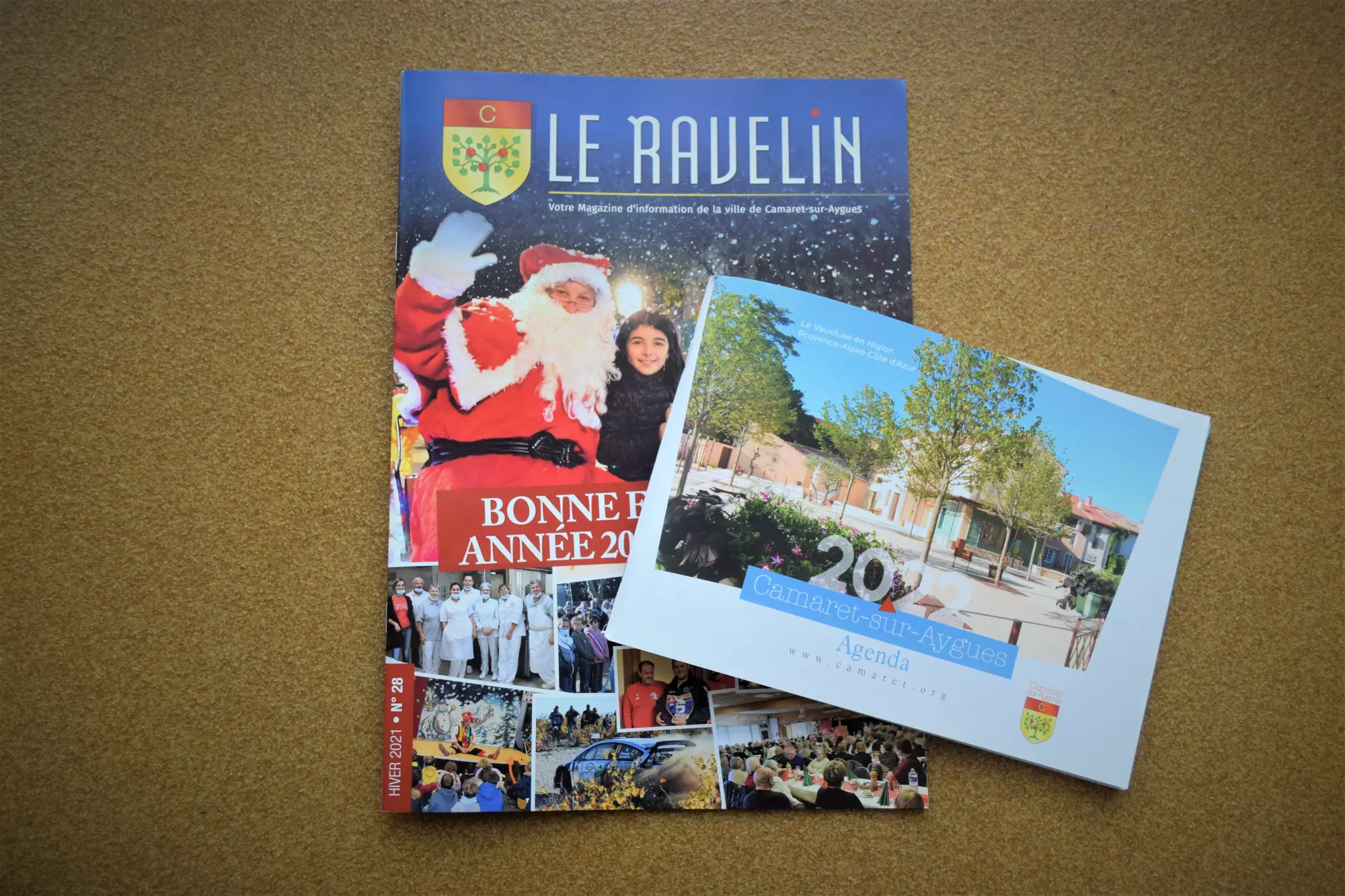 Distribution du dernier Ravelin et du Guide-Agenda 2022